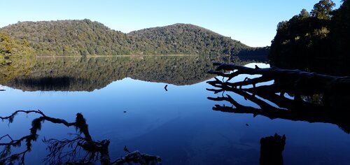 Lake Rotoponamu - Visit Ruapehu.jpg